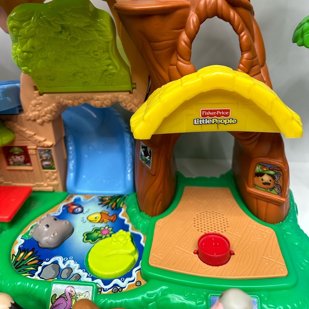 Little People Zoo Talkers play set with 23 animals - Picture 9 of 9